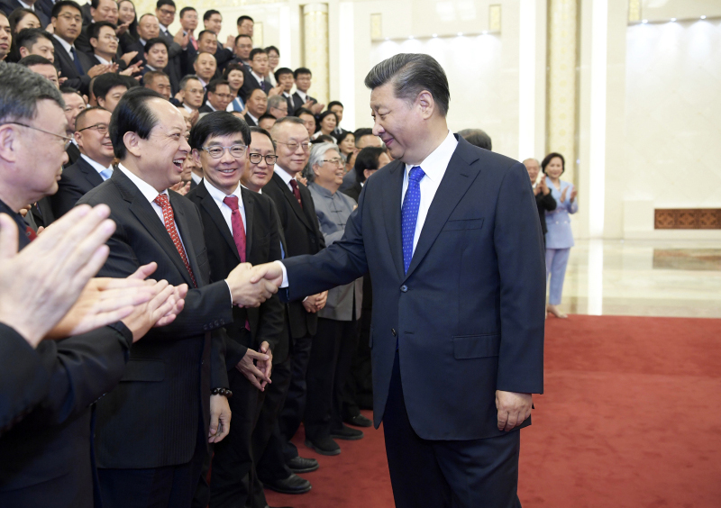 2019年5月28日，習(xí)近平主席在人民大會(huì)堂親切接見(jiàn)舒心先生